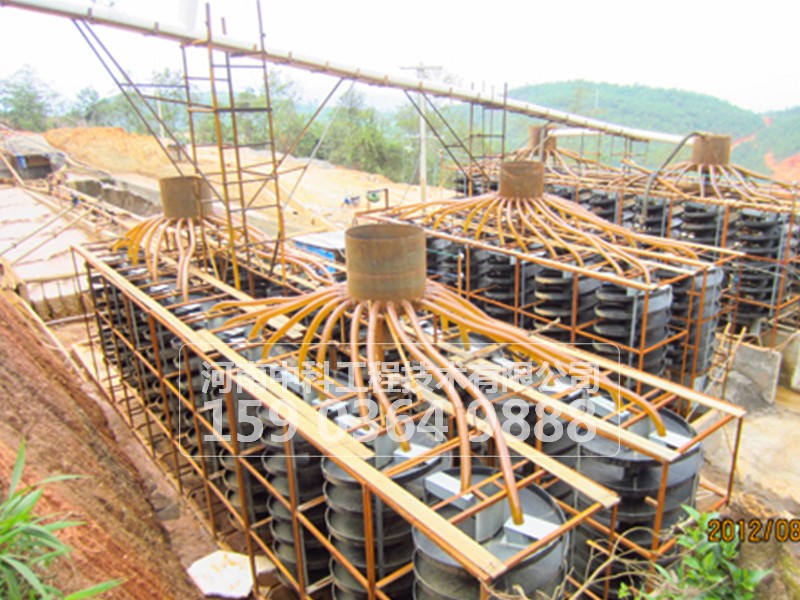 溜槽選礦過程是如何進行的？